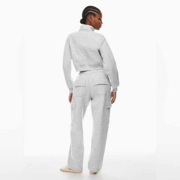 aritzia tna cozy fleece perfect 1/4 zip sweatshirt - Picture 3 of 8